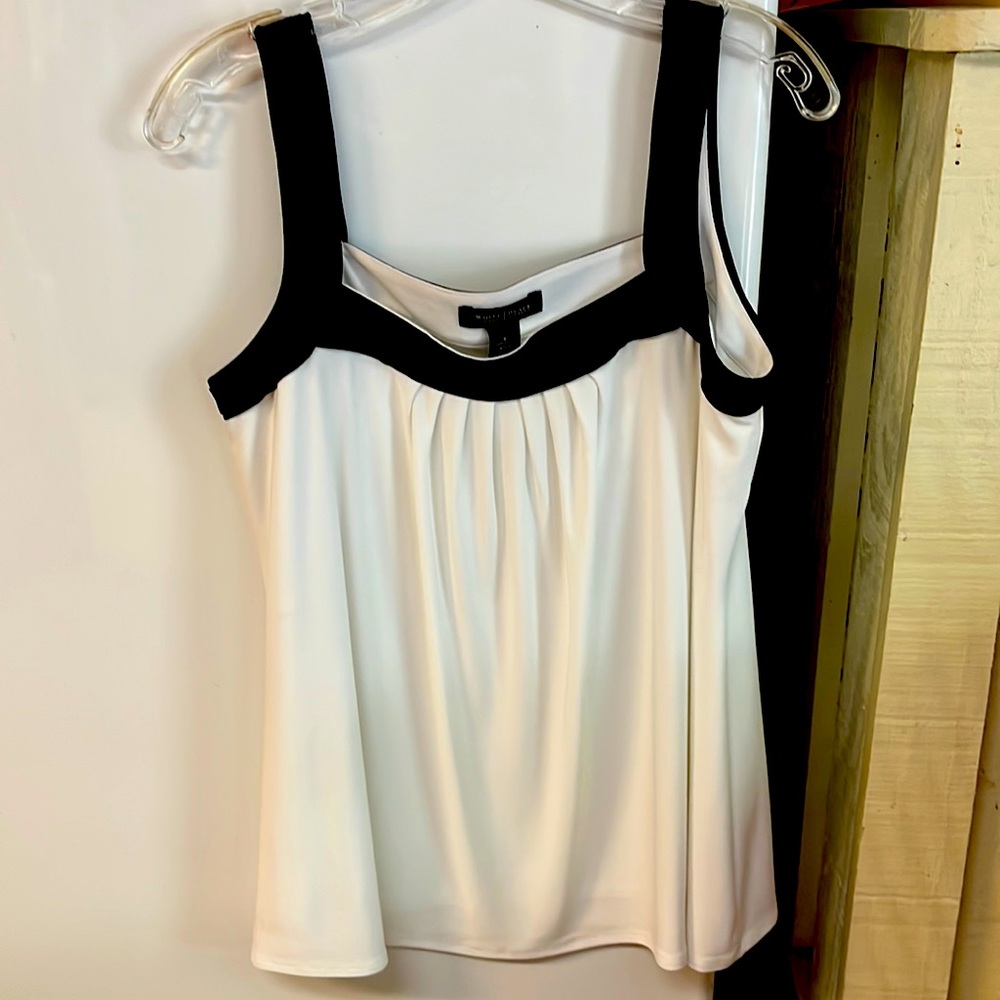 Beautiful Sleeveless top from White House/Black Market.